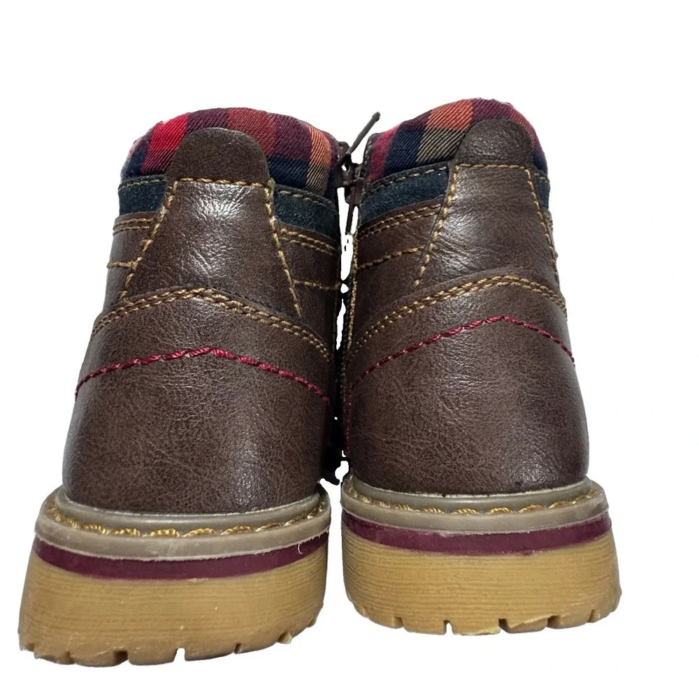 Stone Canyon Boy Youth Footwear Hiking Winter Boots Size 10M With Plaid Accents
